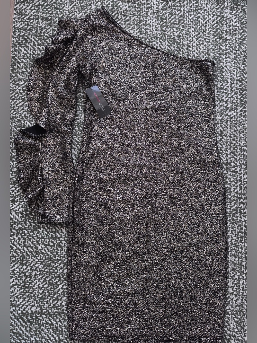 BOLD elements One-Shoulder Metallic Knit Dress in Black with ruffle sleeve